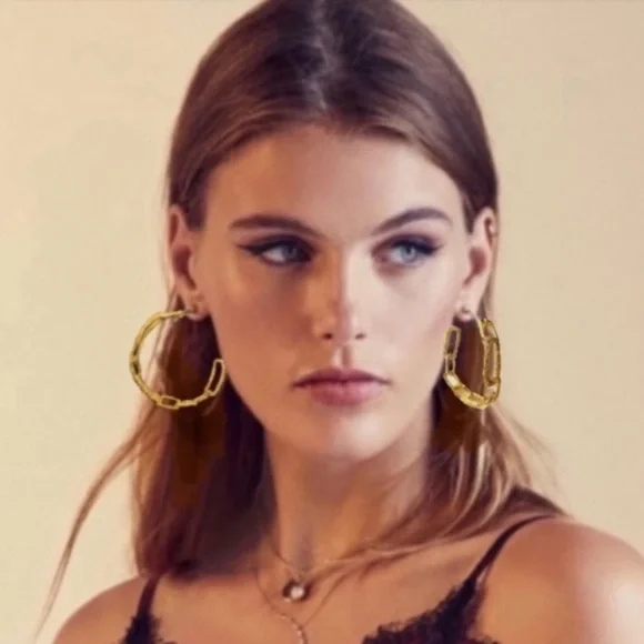 ALEXIS BITTAR NEW Gold Textured Crystal Custom Sculpted Chain Link Hoop Earrings - Picture 3 of 15